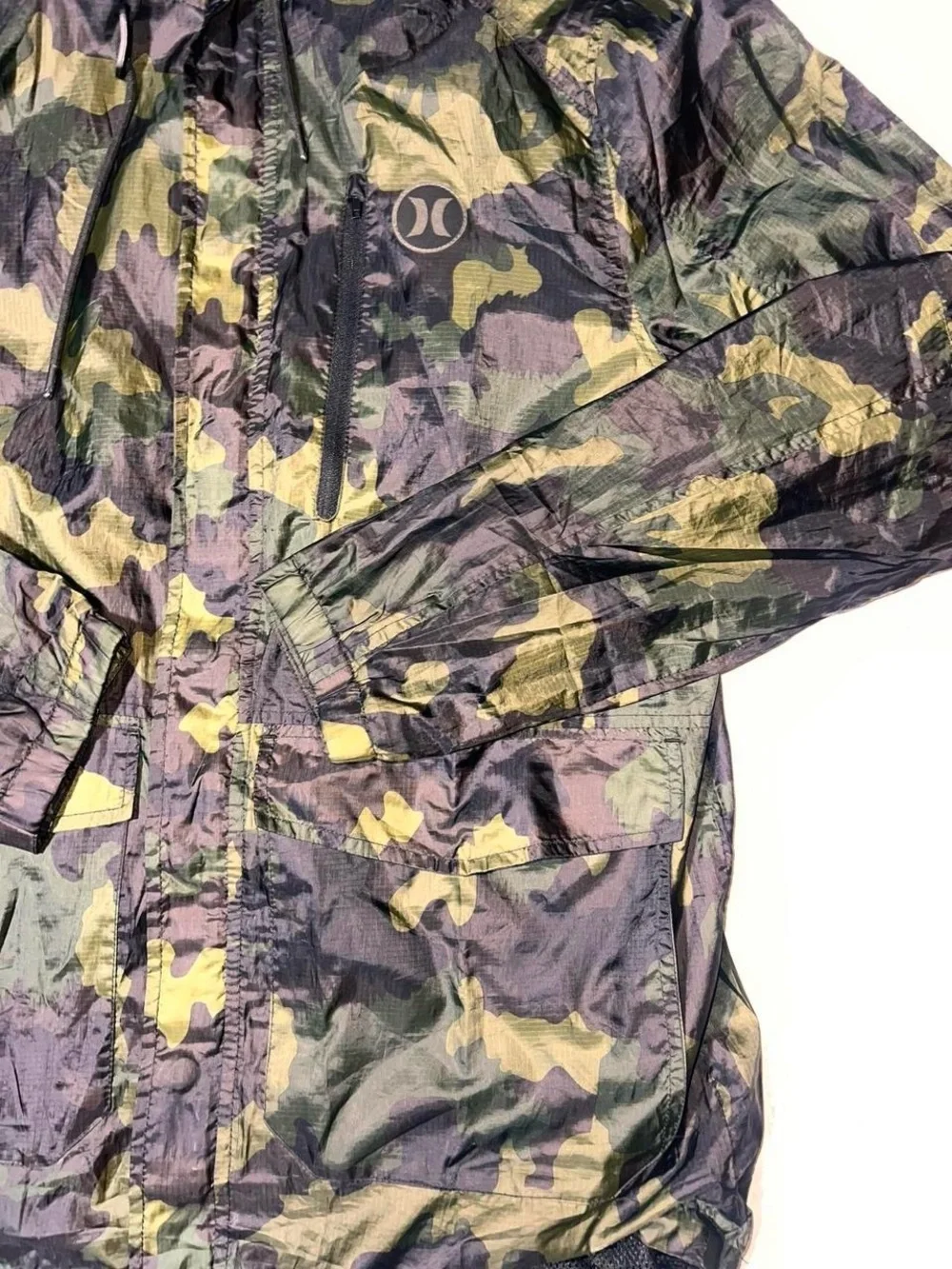 Hurley Men's Camo Hooded Windbreaker Jacket - Olive/Black